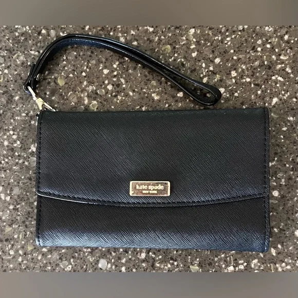 Kate Spade Black Laurel Way Iphone Wristlet Wallet | Leather Passport Travel - Picture 1 of 11